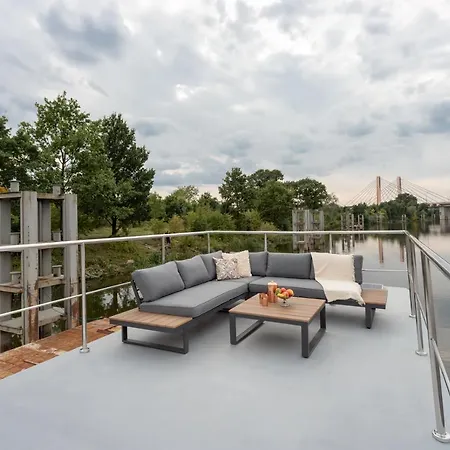 Lemuria Houseboat - Plywajacy Na Wodzie Bateau-hôtel *