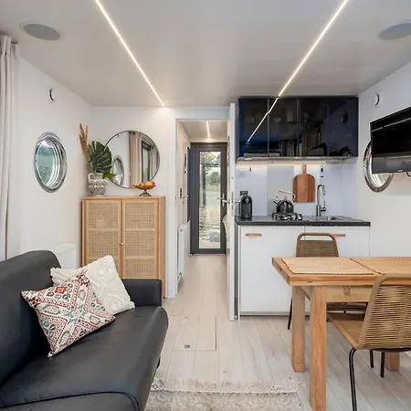 Bateau-hôtel Lemuria Houseboat - Plywajacy Na Wodzie Wrocław