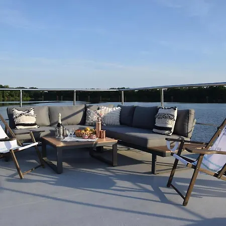 Lemuria Houseboat - Pływający Na Wodzie Wrocław