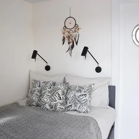 Lemuria Houseboat - Plywajacy Na Wodzie Bateau-hôtel