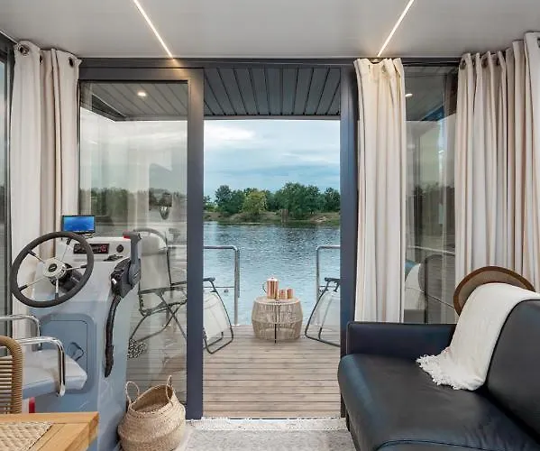 Lemuria Houseboat - Plywajacy Na Wodzie *