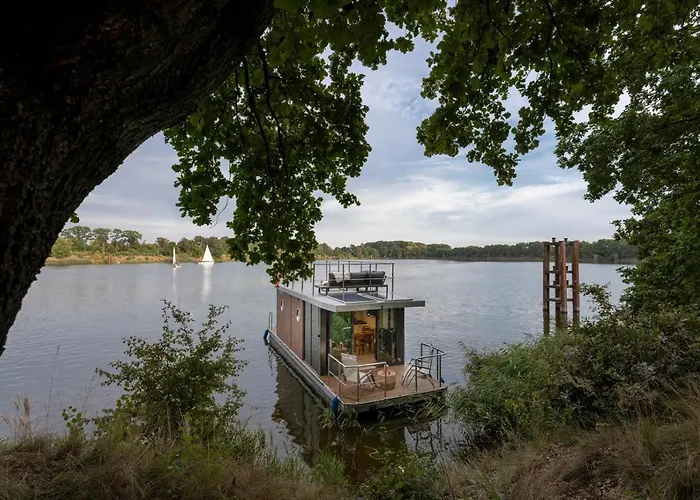 Lemuria Houseboat - Plywajacy Na Wodzie Ботель *