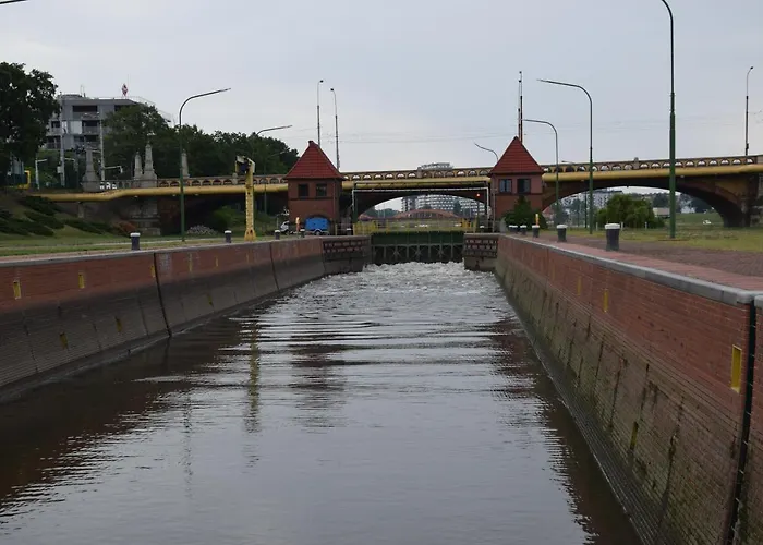 Lemuria Houseboat - Plywajacy Na Wodzie Ботель Вроцлав